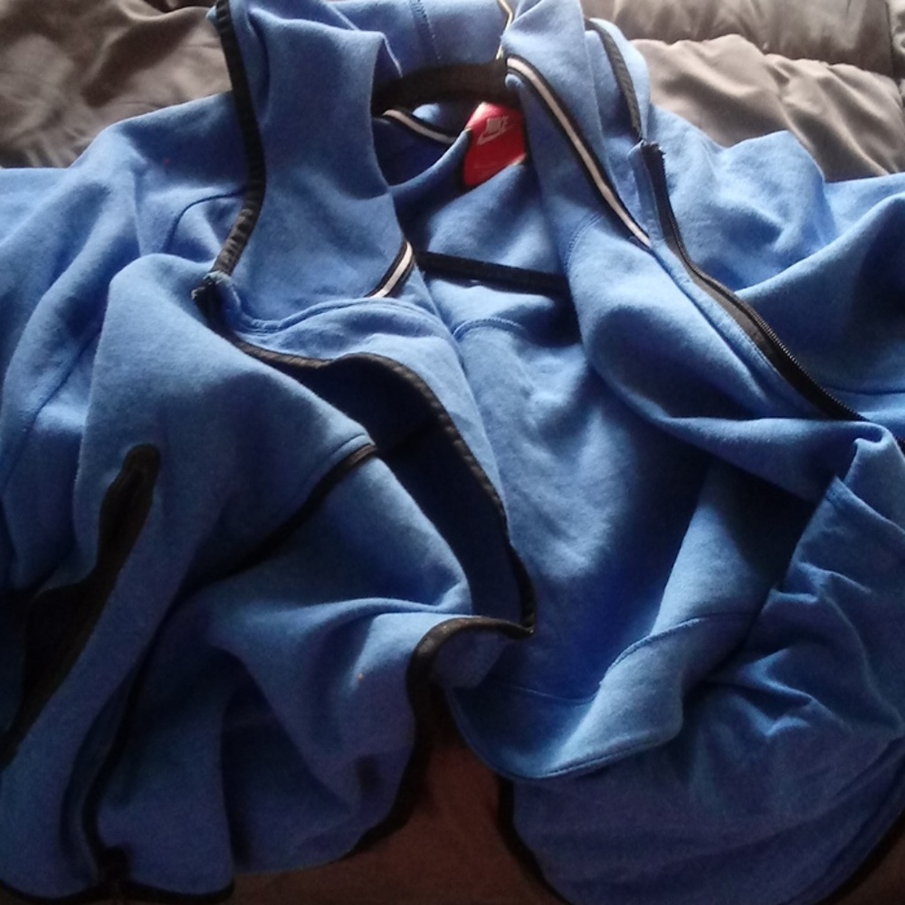 Nike zip up hoodie